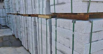 怀化芝麻白路牙石，路侧石