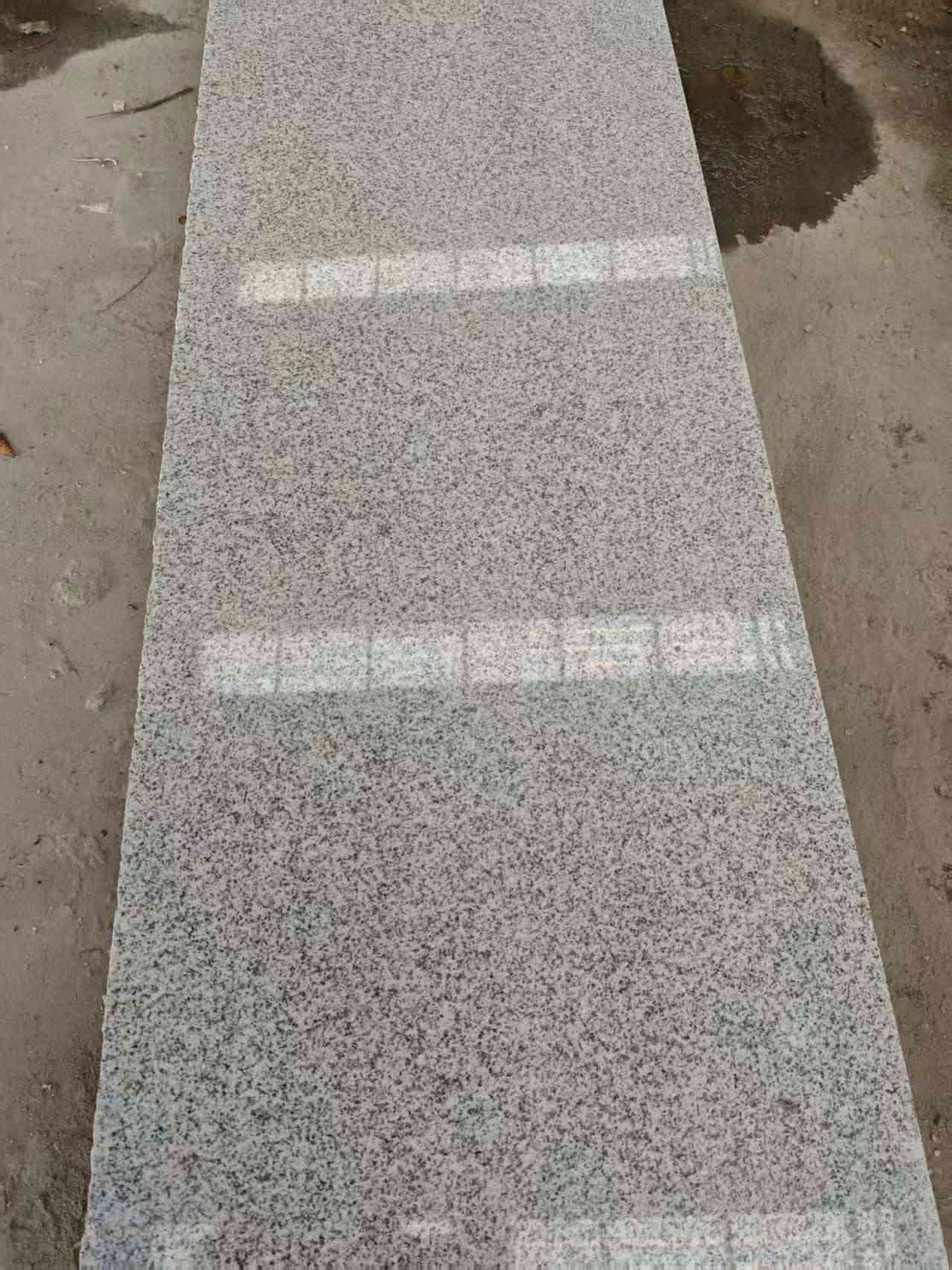 怀化芝麻白光面毛板